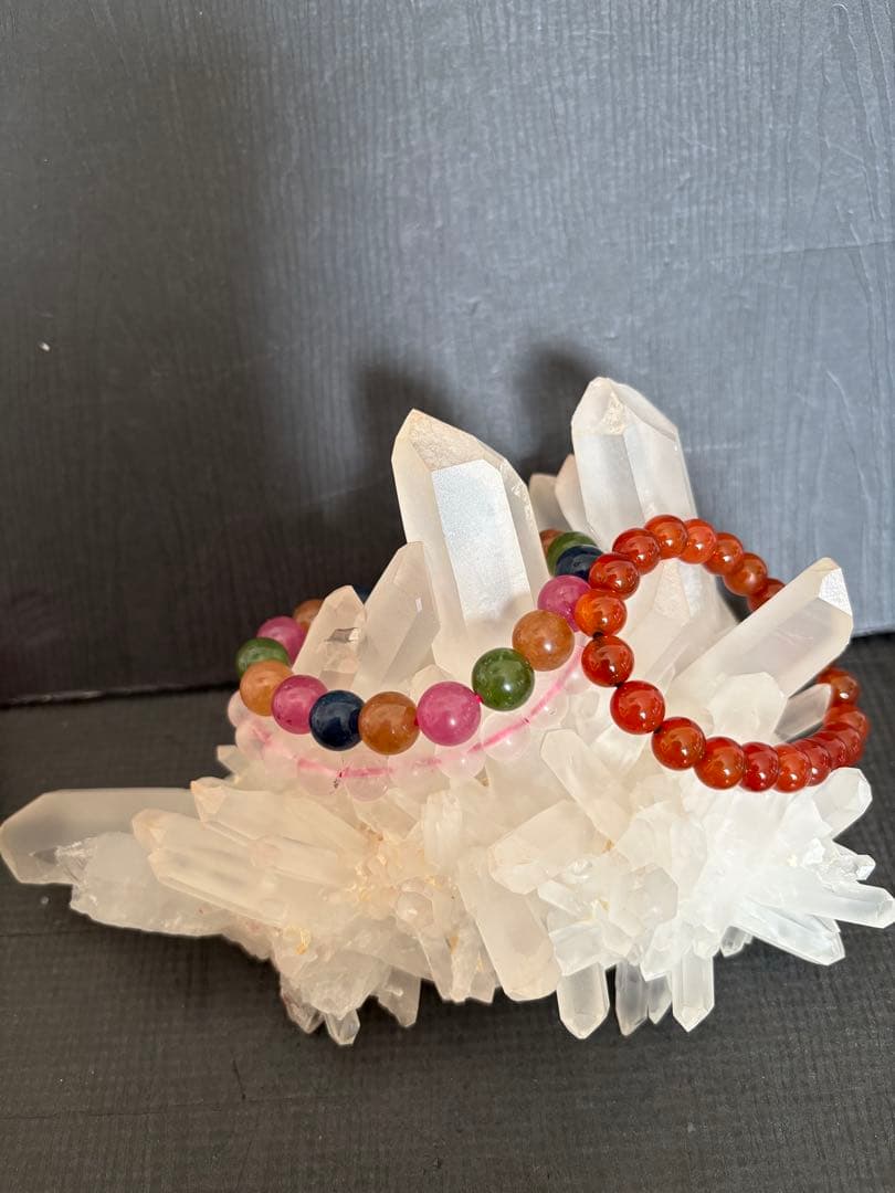 ❤️レア　形良く　0.65kg ヒマラヤ　強いパワー　極みの逸品　クラスター　水晶