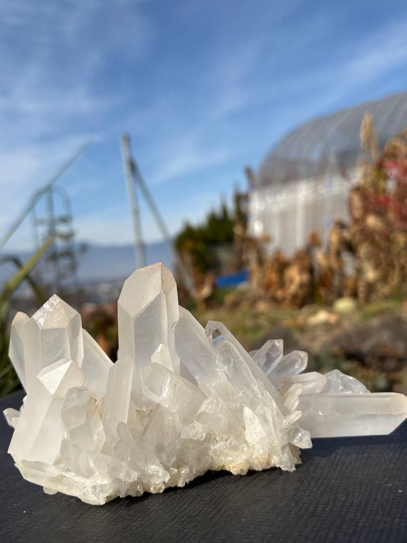 ❤️レア　形良く　0.65kg ヒマラヤ　強いパワー　極みの逸品　クラスター　水晶