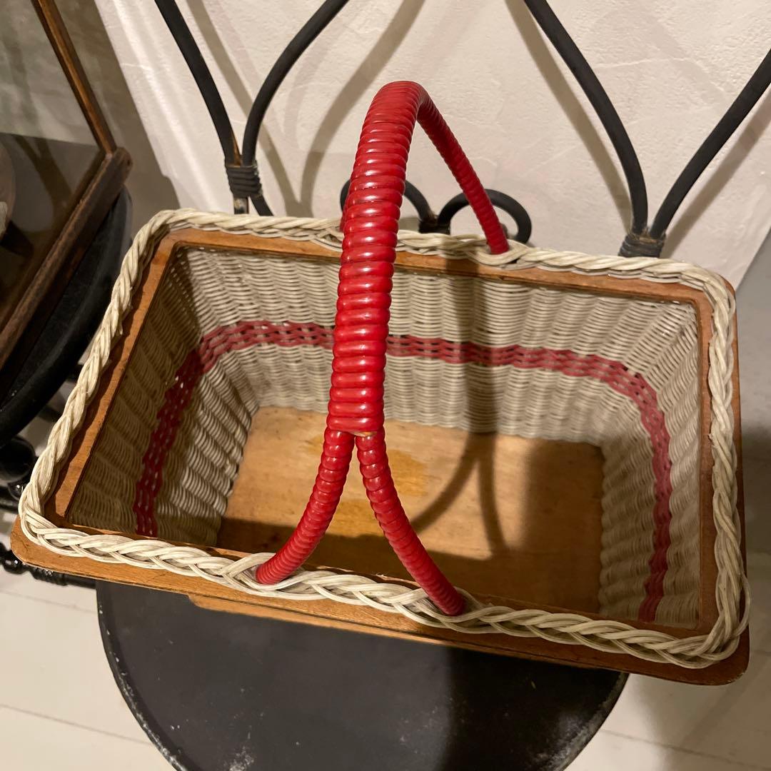 アンティークバスケット　イギリス　赤ライン