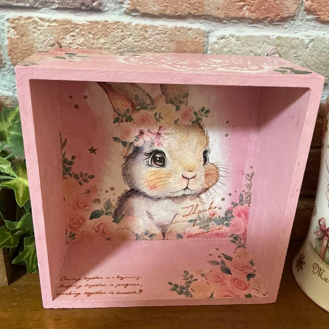 デコパージュ　ハンドメイド　吊り下げ飾り棚　うさぎちゃん