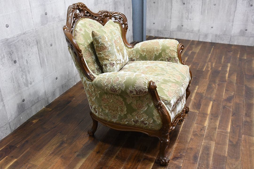 FAC29 イタリア製 ロココ様式 猫脚レリーフ 1人掛けソファ シングルソファ