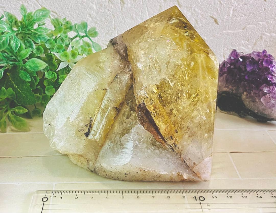 変革の石✨ 虹　オウロヴェルデクォーツ メタモルフォーゼス　セルフヒールド　原石