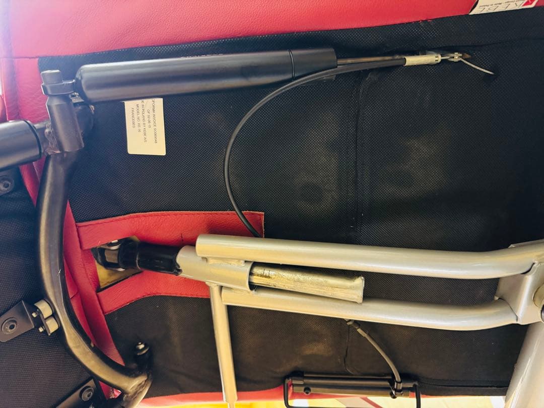 KEBE KE-16 ケベ 本革 レザー パーソナルチェア