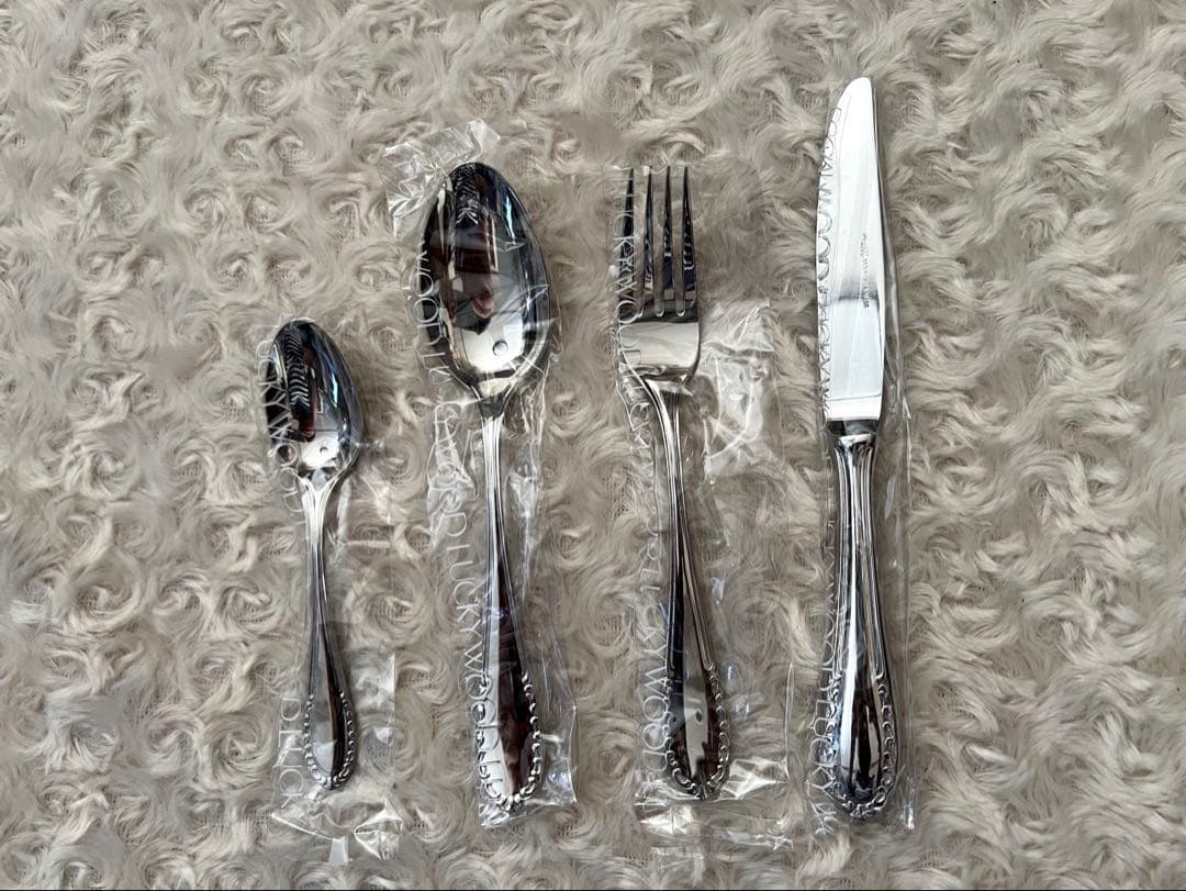 ラッキーウッド カトラリーセット　クリスチャニア　ディナーセット　18-12