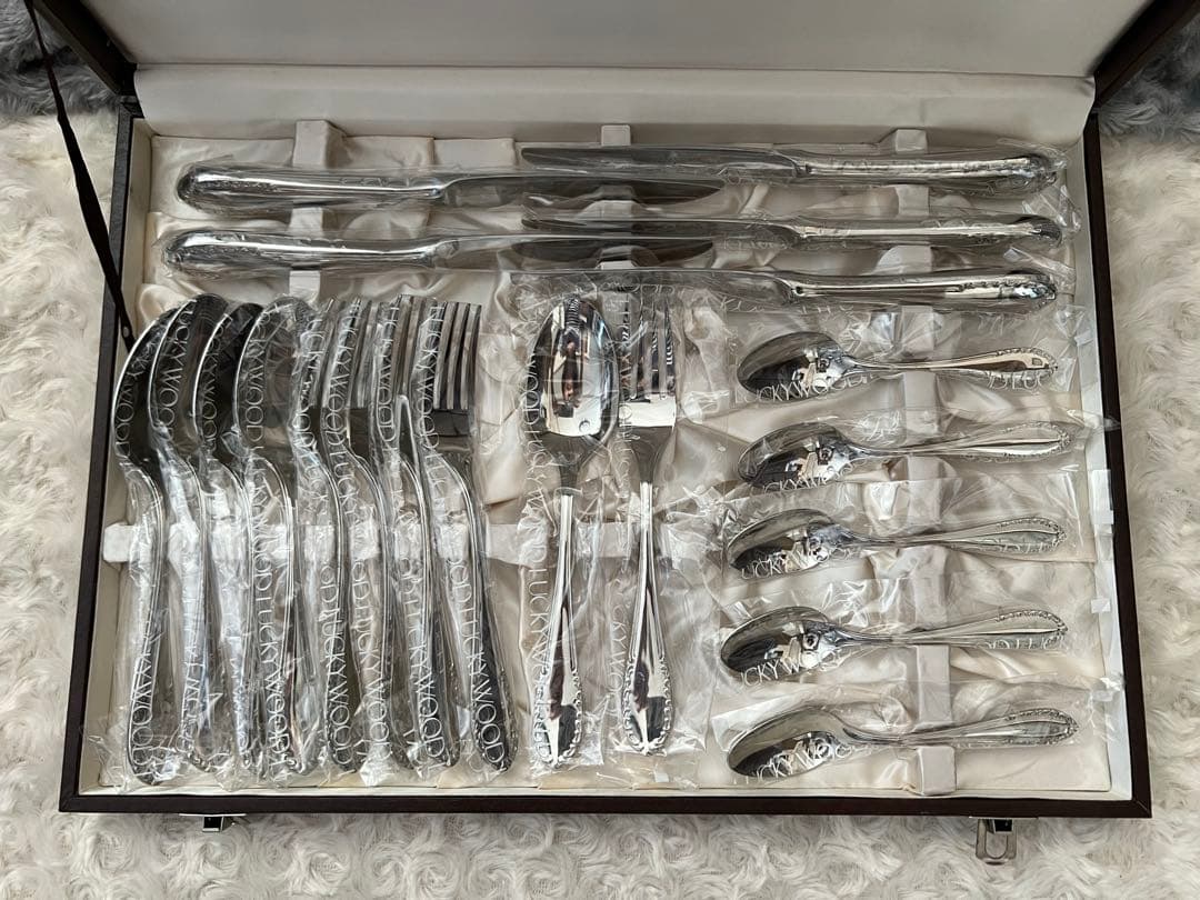 ラッキーウッド カトラリーセット　クリスチャニア　ディナーセット　18-12