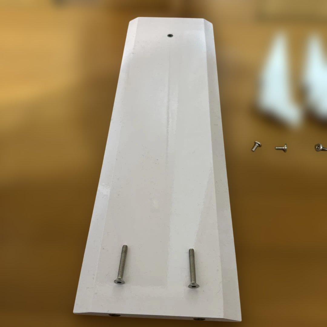 ホワイト合成樹脂テレビ台 棚付き