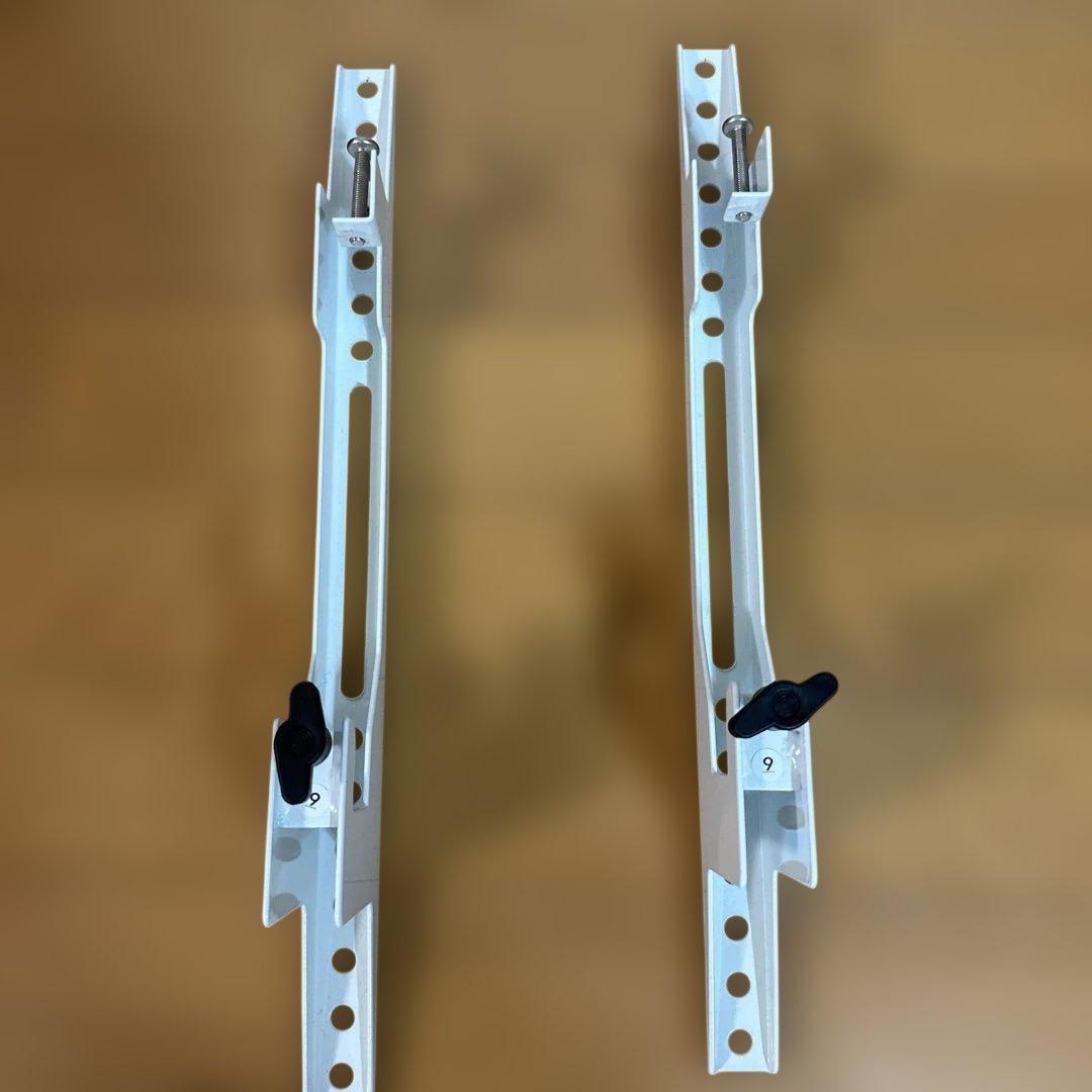 ホワイト合成樹脂テレビ台 棚付き