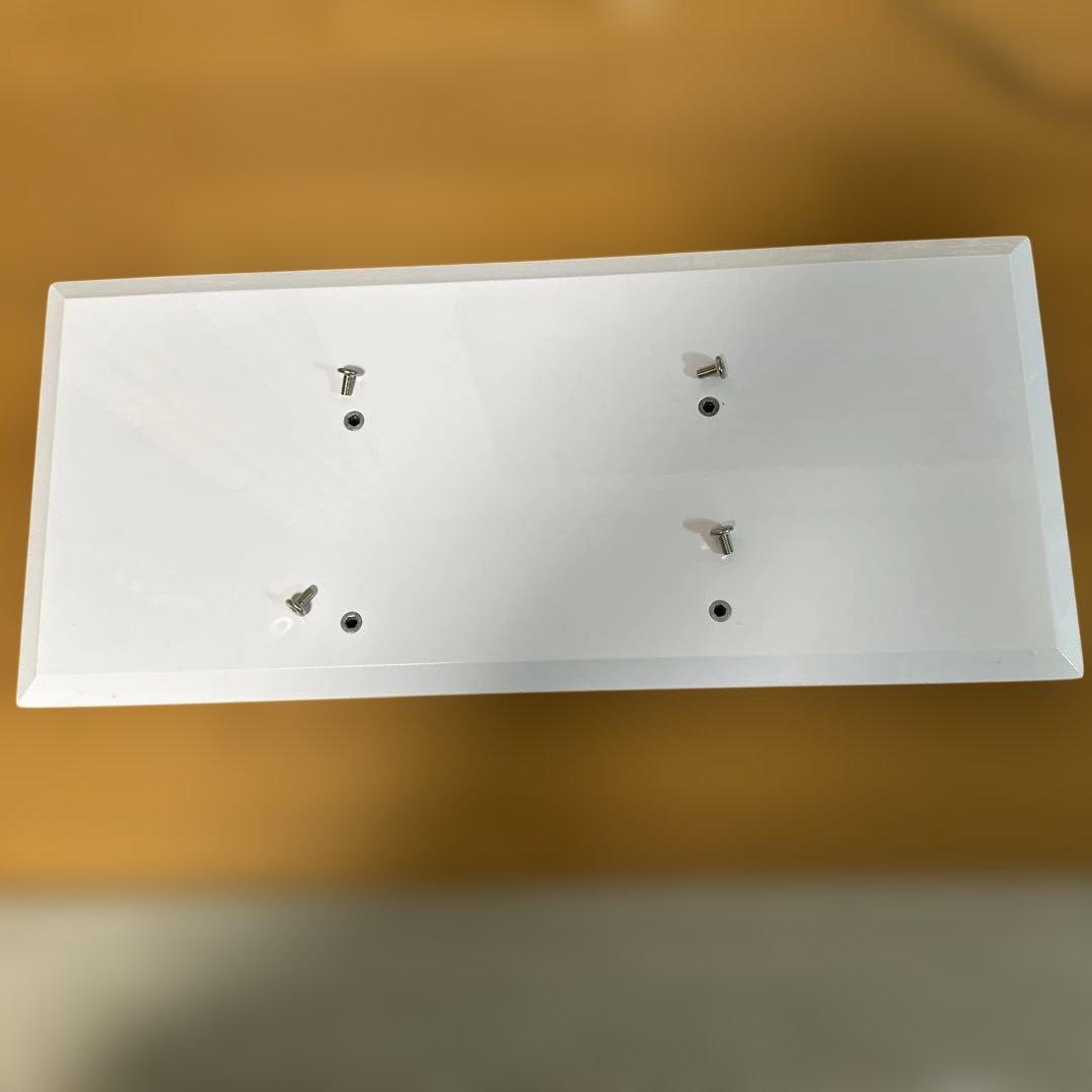 ホワイト合成樹脂テレビ台 棚付き