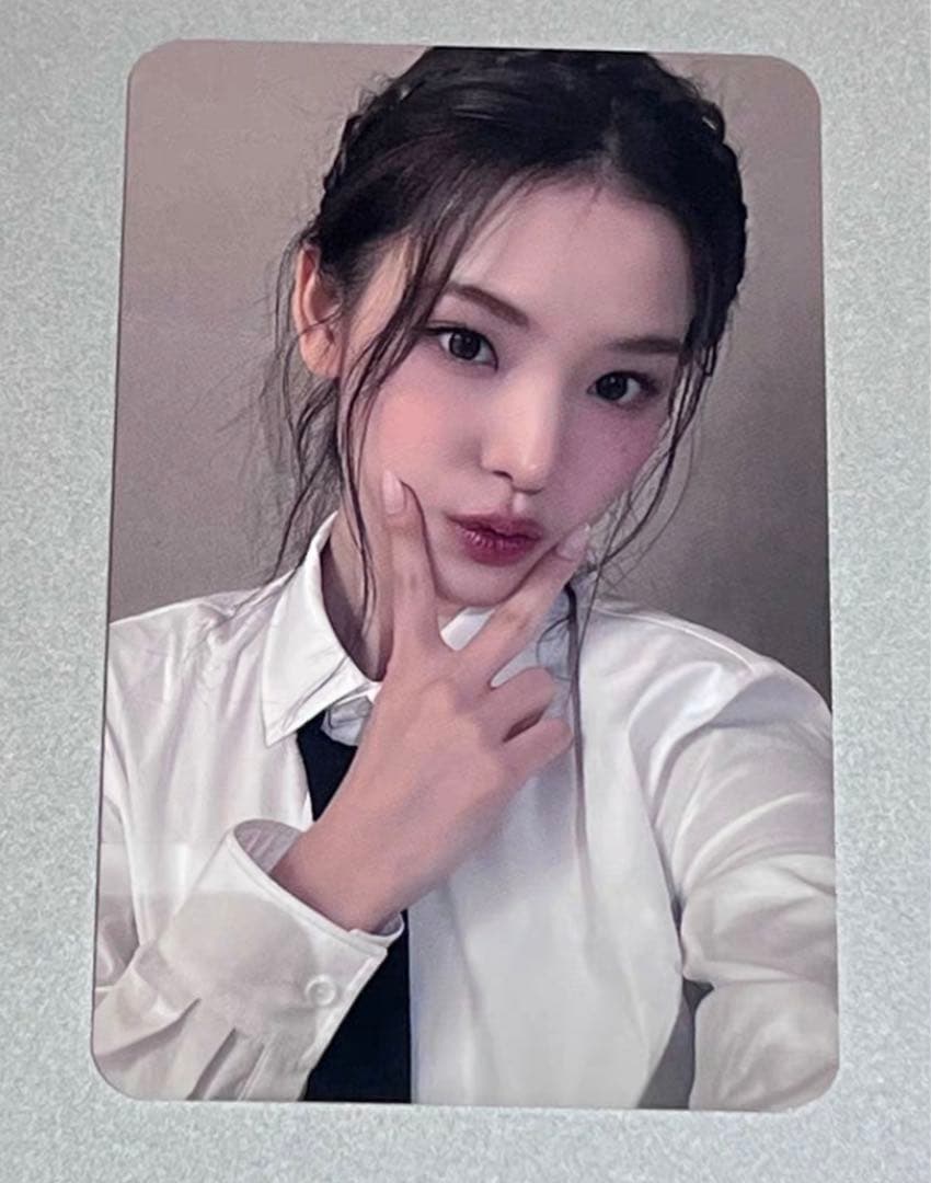 izna イズナ N/a サノク 事前収録 ミューバン トレカ マイ - メルカリ