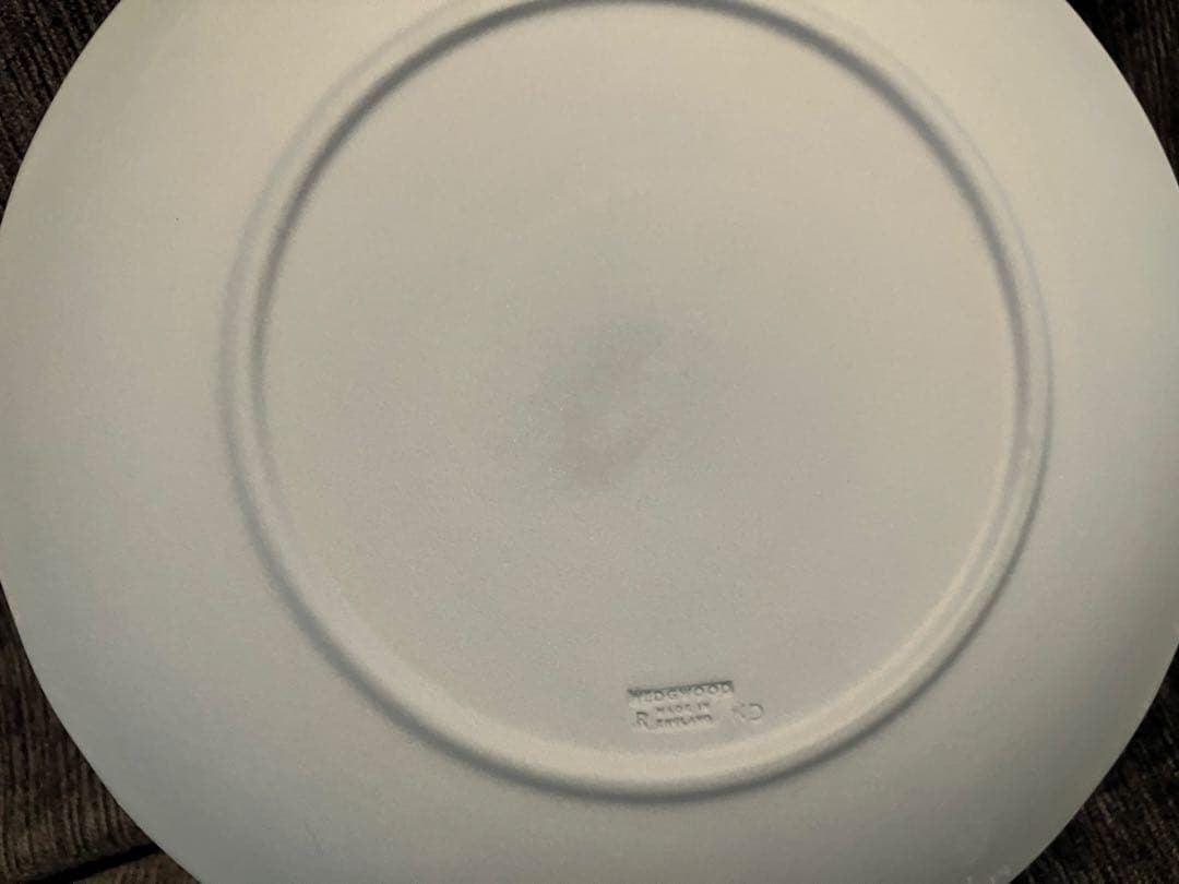 ウェッジウッド ジャスパー イヤー プレート　ピーター　ラビット 2006