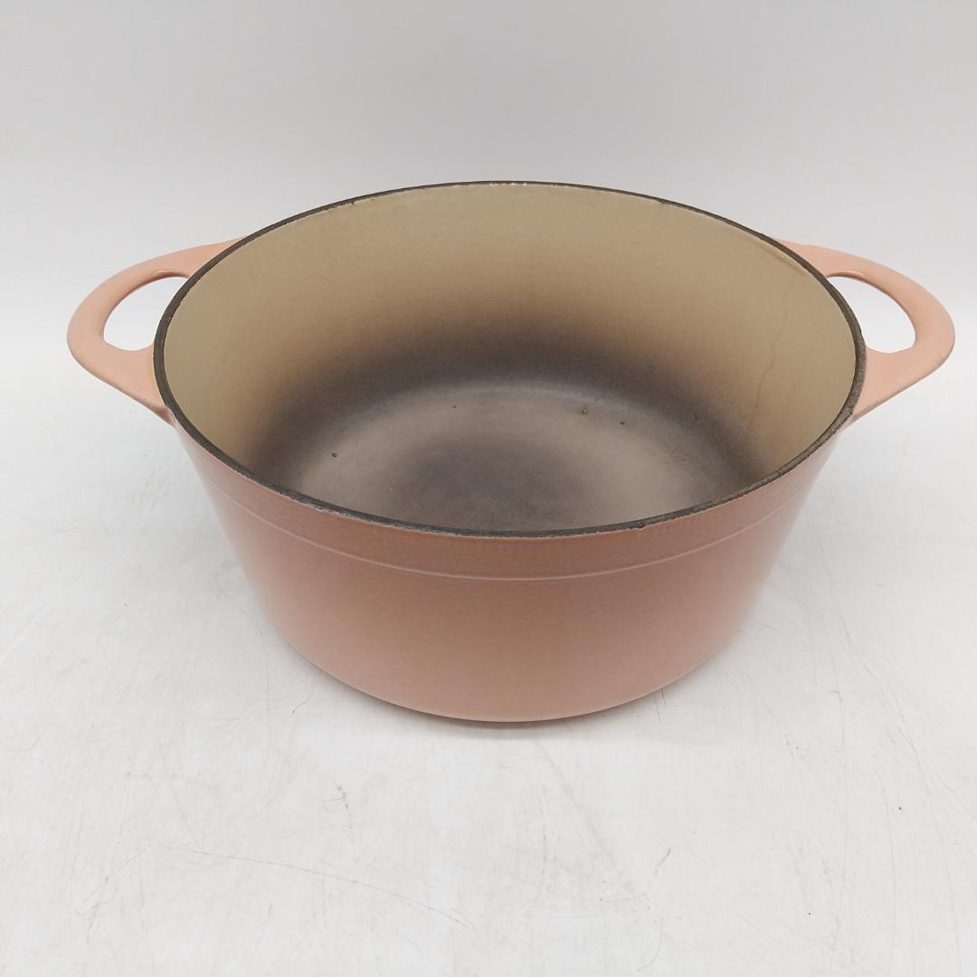 2976番 クーザンス 両手鍋 ダークブラウン 直径約23cm - メルカリ