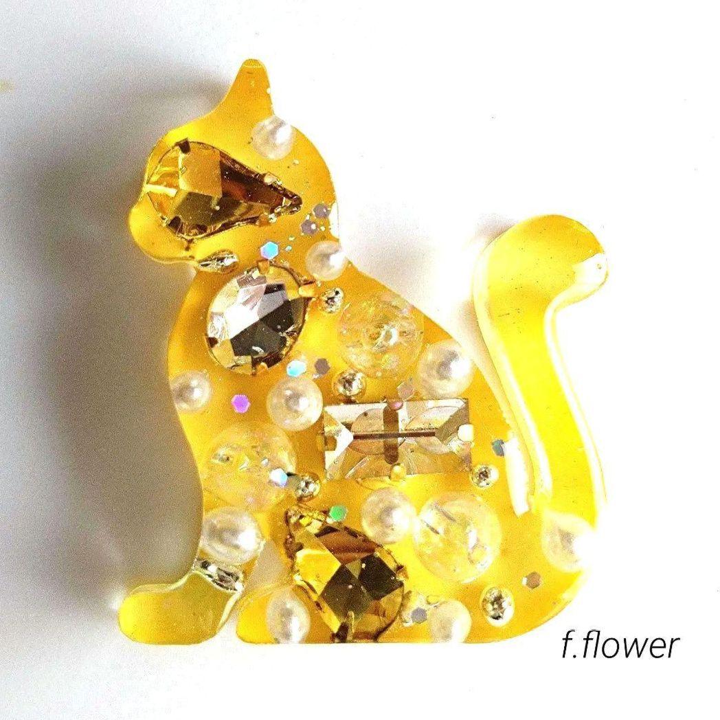 ヘアゴム レジン ねこ 584 - メルカリ