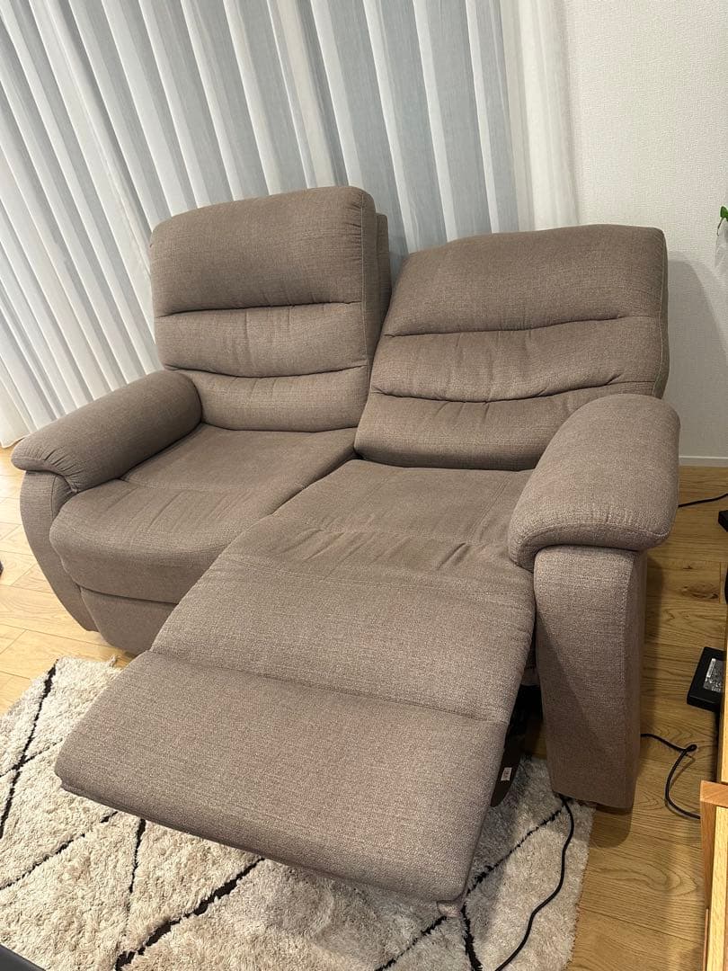 美品　ニトリ　電動リクライニングソファ