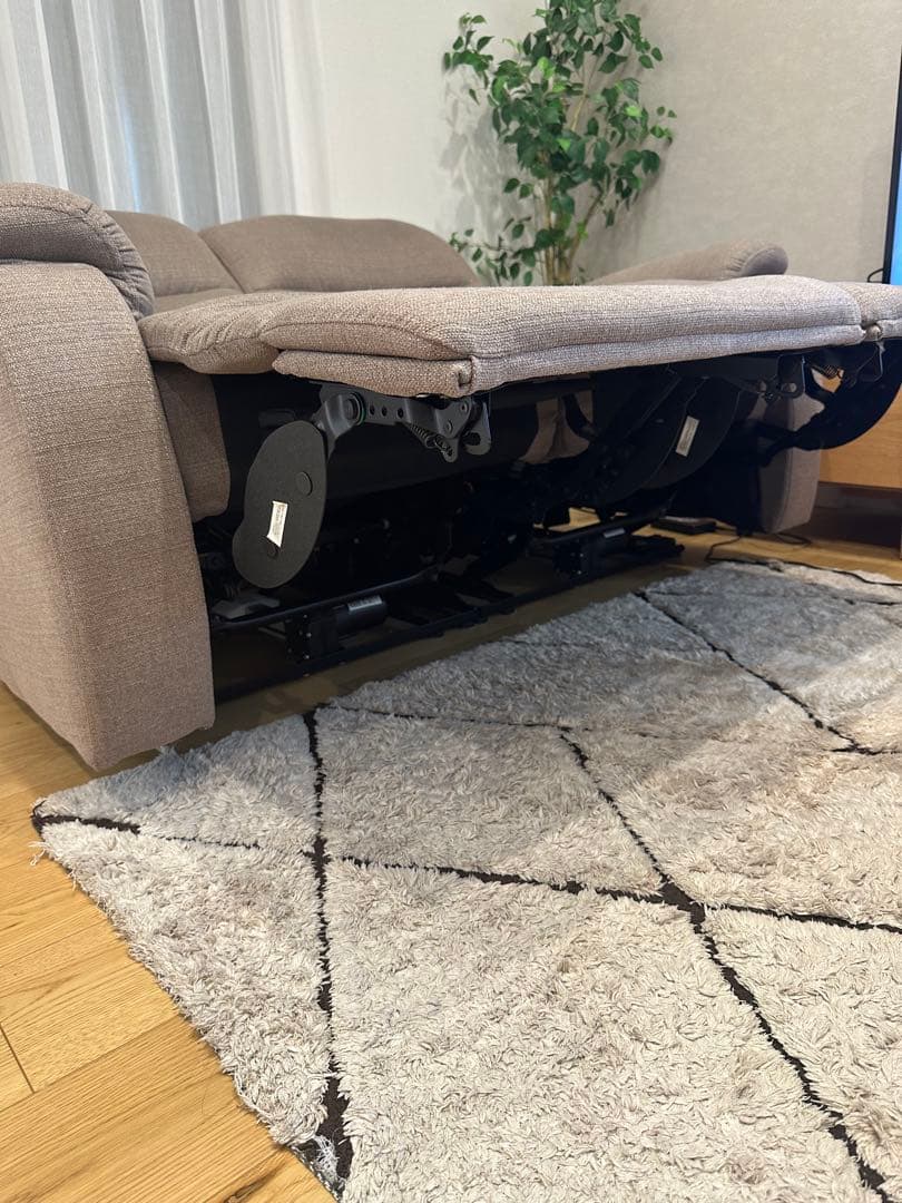 美品　ニトリ　電動リクライニングソファ