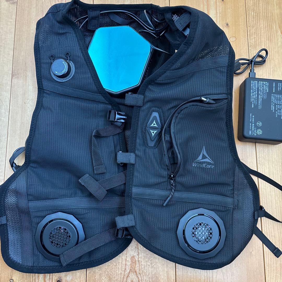 WindCore PRO model 冷暖房ベスト　夏冬