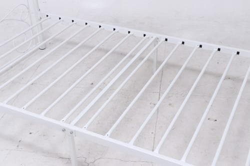 【新品・送料無料】パイプシングルベッド　Ｂ０２６Ｔ（１５０７Ｔ）　ＷＨ