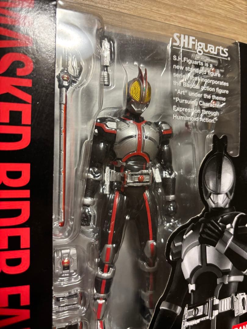 S.H.Figuarts 仮面ライダー555 アクセルフォーム　ブラスター