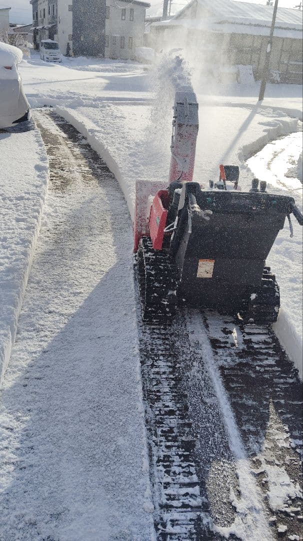 ハイブリッド除雪機　HS980i