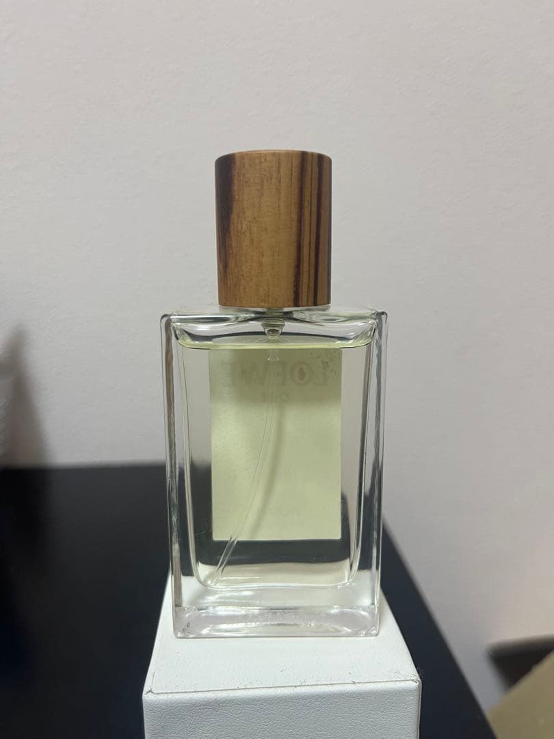 ロエベ LOEWE 001 ウーマン オードゥトワレ 30ml