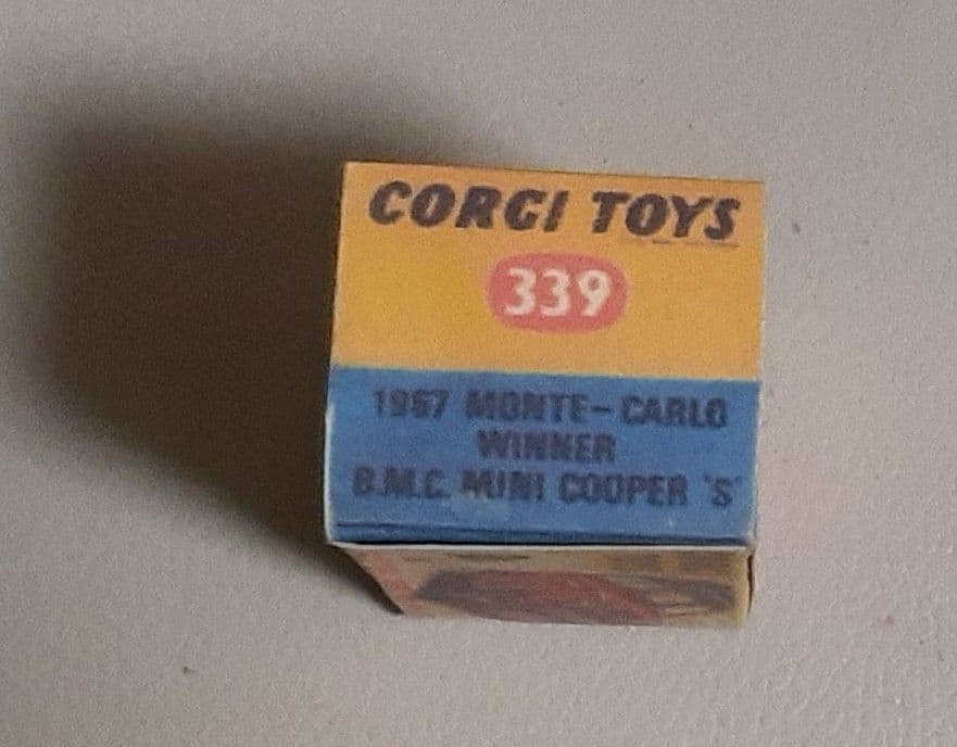 モンテカルロクーパーSダイキャストミニカー