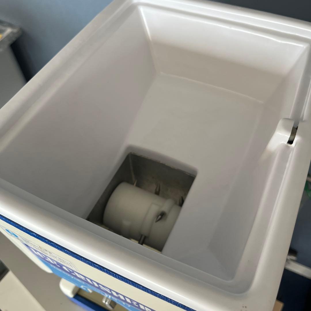 初雪　電動式アイスクラッシャー　HS-17 動作確認済み