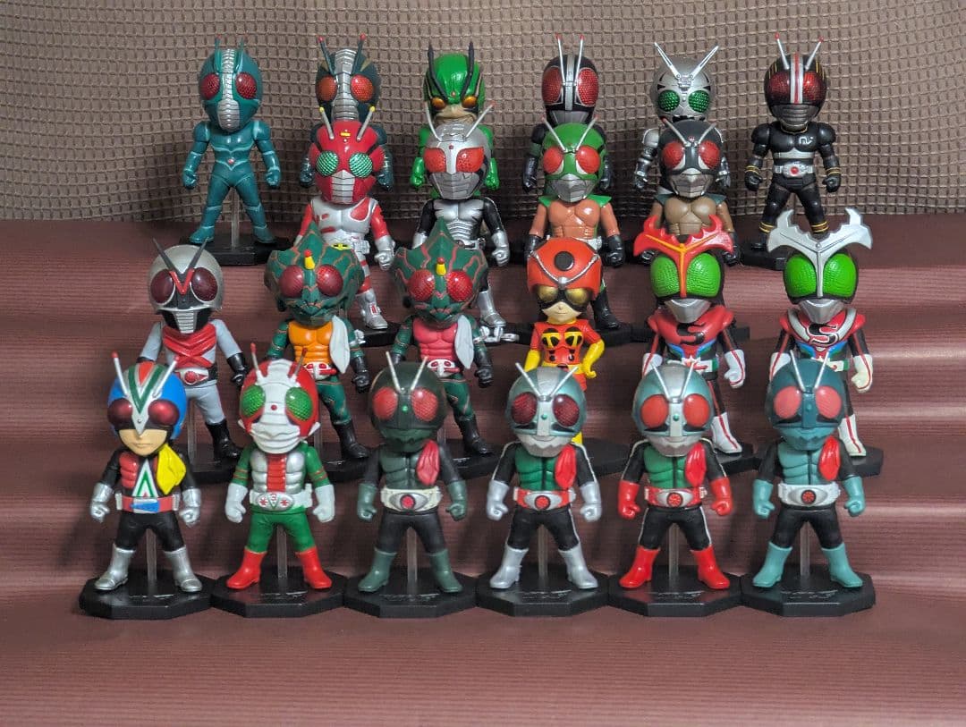 仮面ライダーワールドコレクタブルフィギュア　昭和•ネオライダー　22体