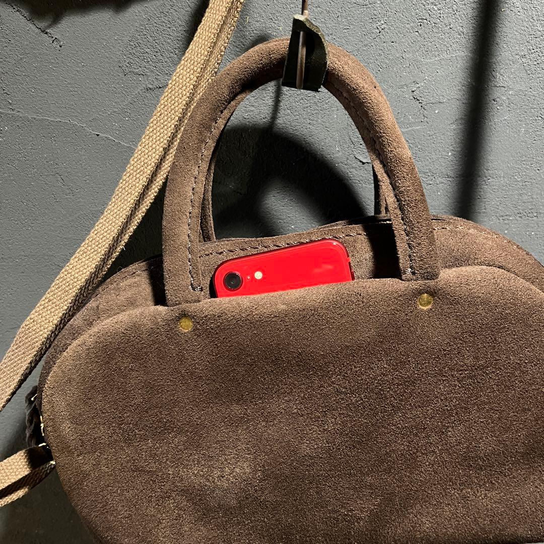 ショルダーバッグ スエード チョコレート色 冬コーデ スエードバッグ kudu革