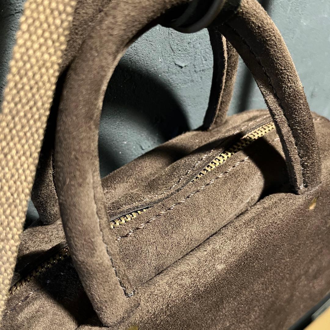 ショルダーバッグ スエード チョコレート色 冬コーデ スエードバッグ kudu革