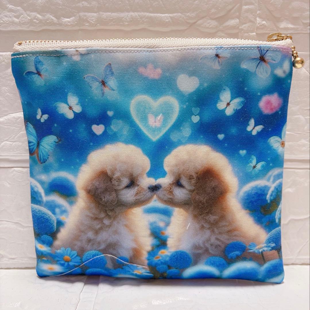 フラットポーチ　ハンドメイド　犬柄　トイプードル　ポーチ　両面パネル生