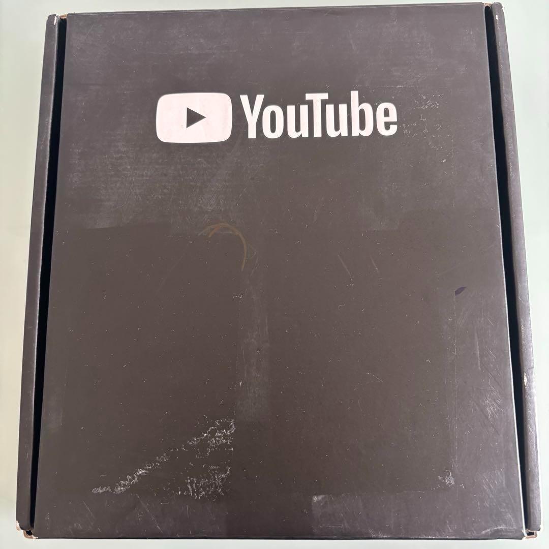 本物】金の盾 YouTube ゴールドクリエイターアワード 100万人 - メルカリ