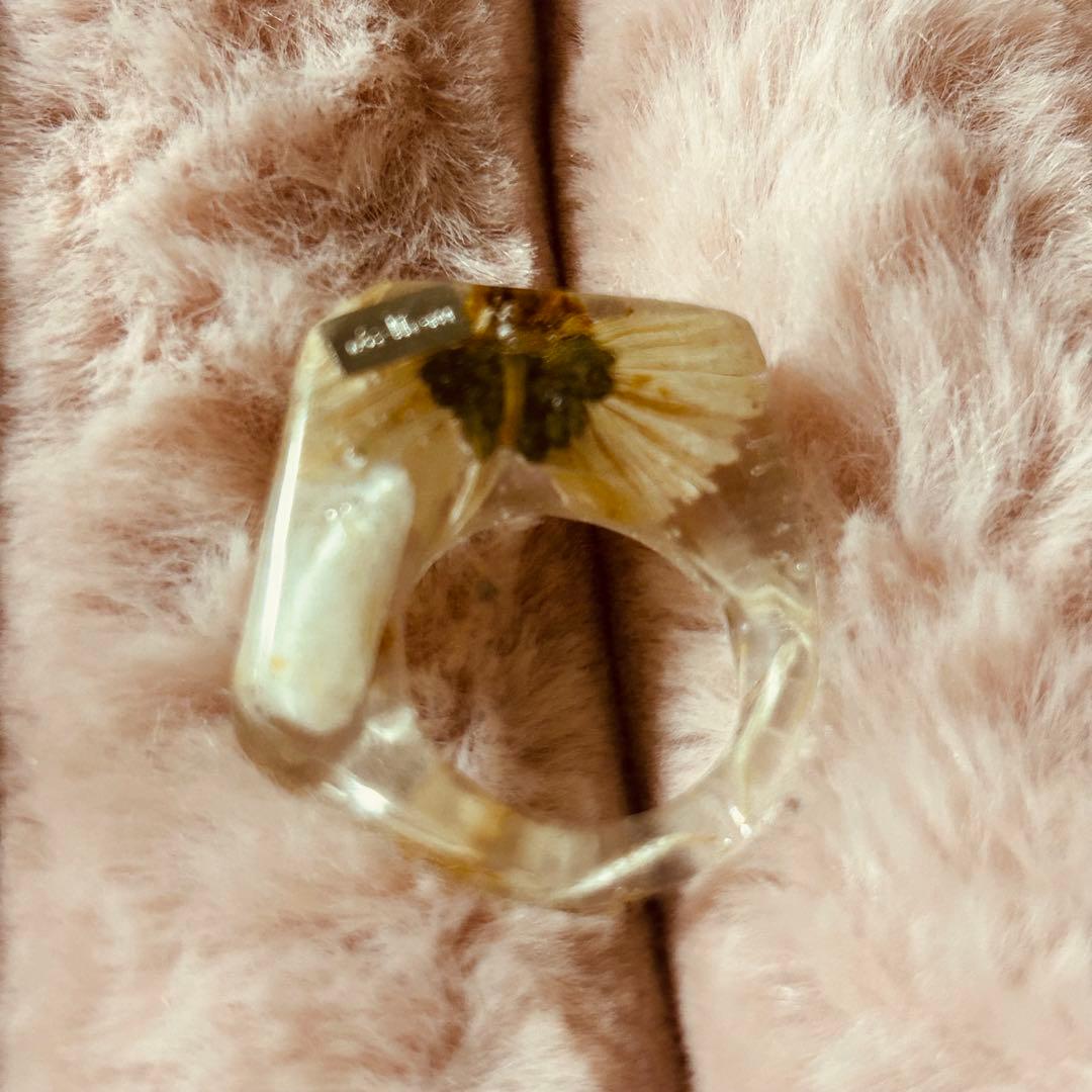 mellow レジンリング ドライフラワー 本物のお花 一点物 美品 - メルカリ