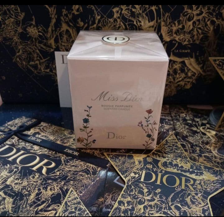 【DIOR】新品未使用未開封Miss Diorキャンドル＆キャンドルカバーセット