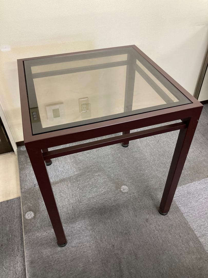 Noritake ガラストップのディスプレイテーブル