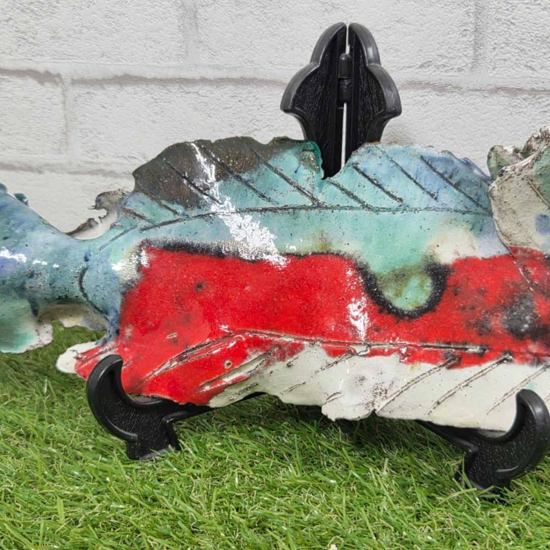 【陶板アート】抽象魚 壁掛け オブジェ 一点物 落款あり 陶器 インテリア