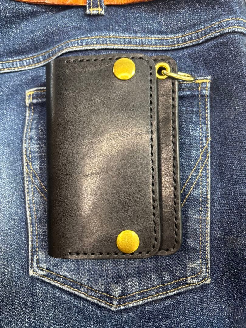 黒　栃木サドルレザー　トラッカーウォレット【タイプＢ】三層　真鍮