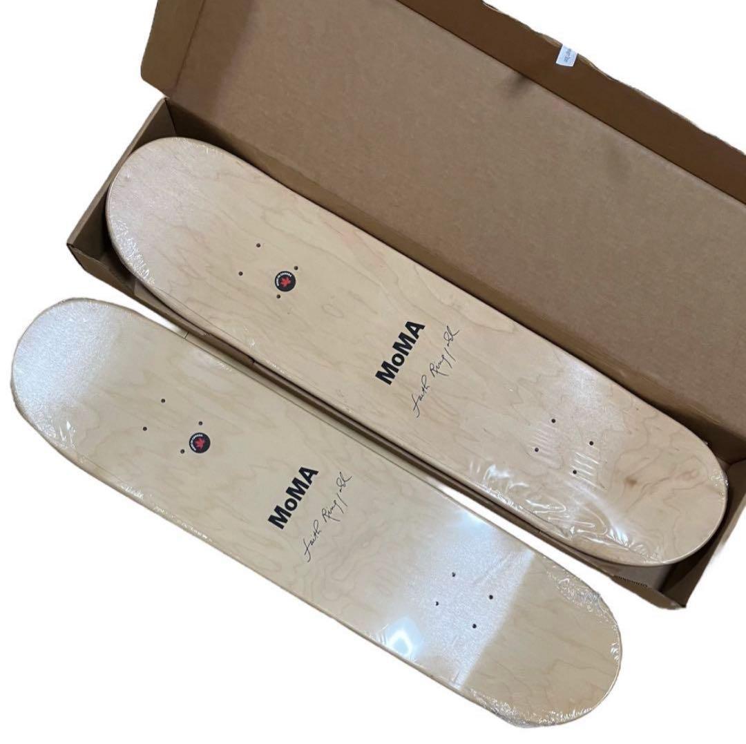 新品　MoMA フェイスリングゴールド スケートボード