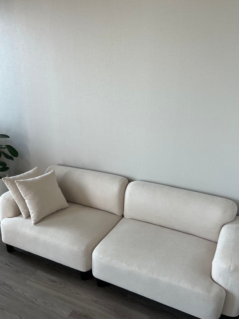 2脚セット　韓国　北欧　クリーム色 L字型ソファ 2個クッション付き