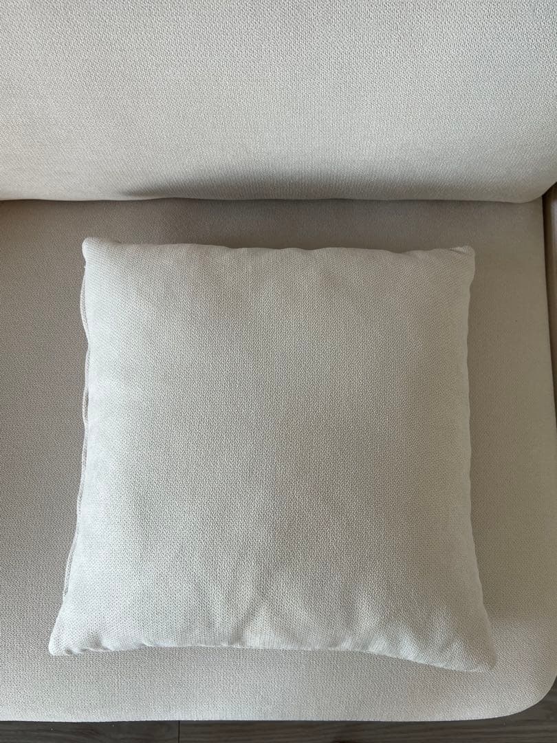 2脚セット　韓国　北欧　クリーム色 L字型ソファ 2個クッション付き