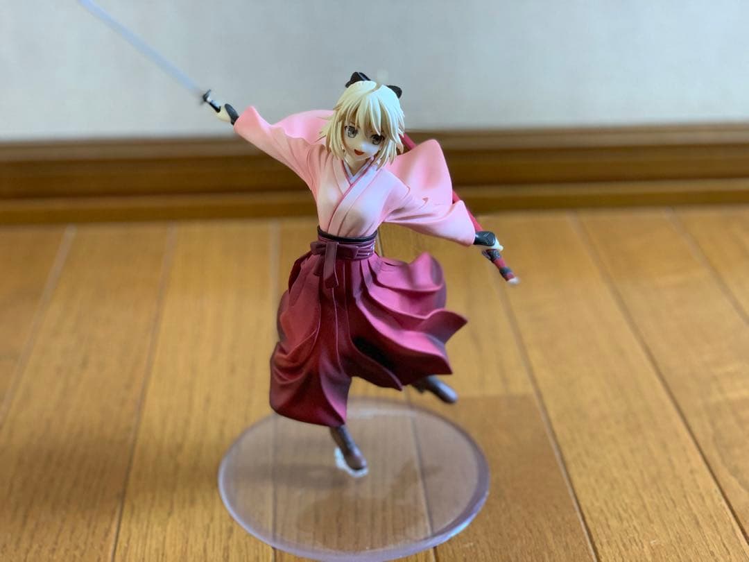 桜セイバー　フィギュア