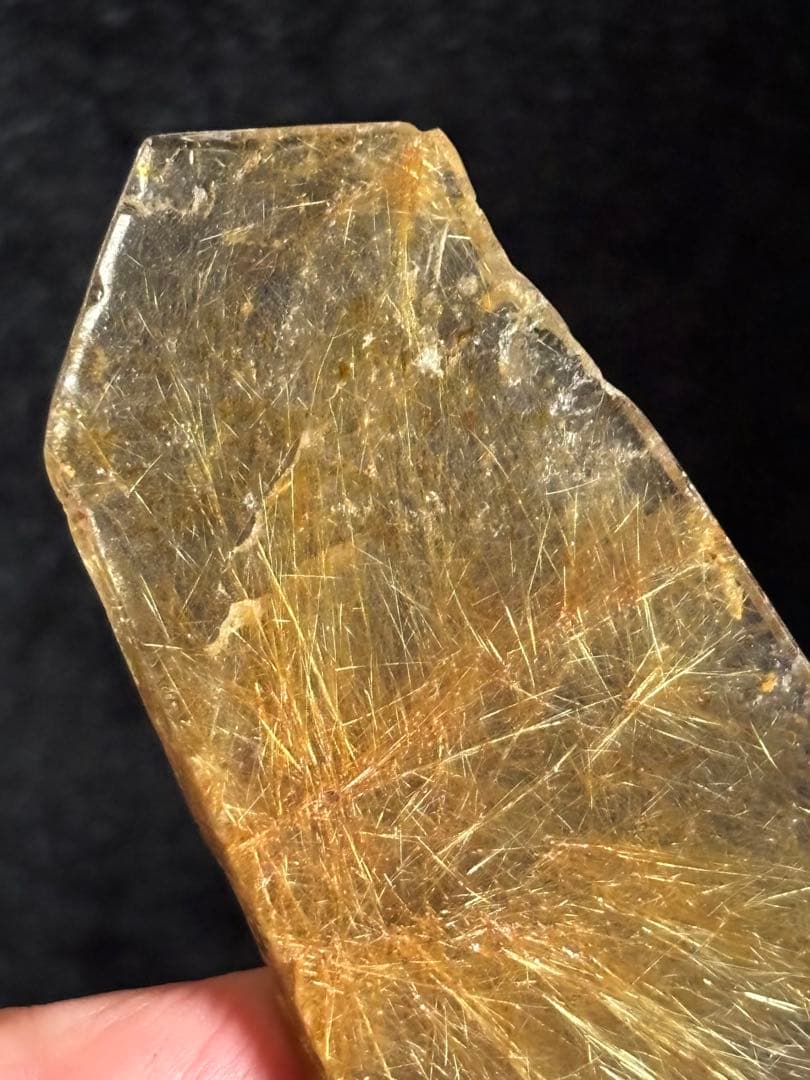 ゴールドルチルクォーツスラブ　プレート　かわいい　買い得　天然石