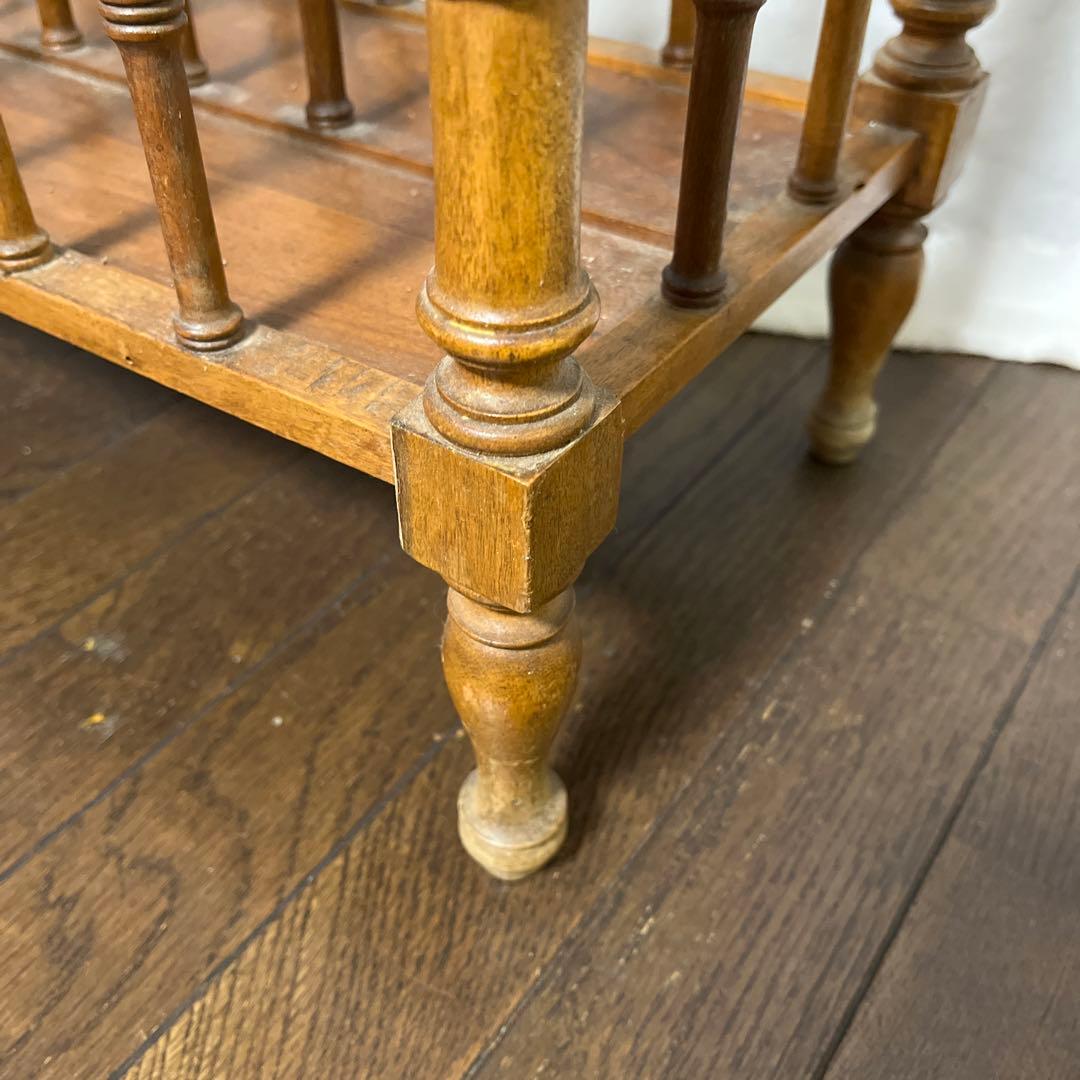 フランス　アル・デコ木製マガジンラック ブラウン スピンドルデザイン