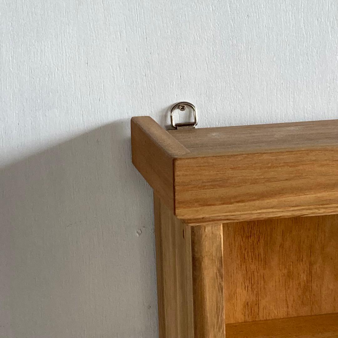 古い木製 壁掛け 飾り棚 オープンシェルフ カップ棚