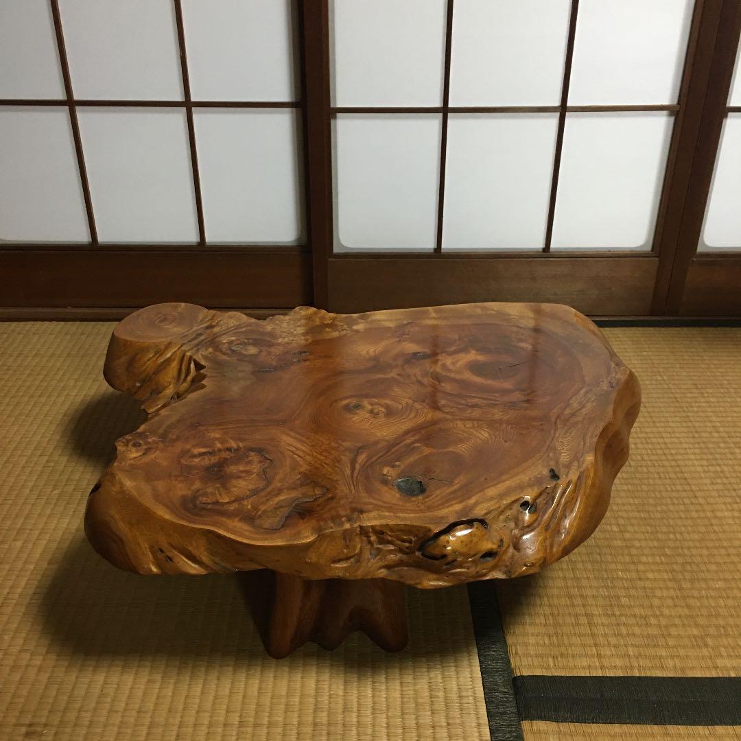 座卓　一枚板　重厚感あり