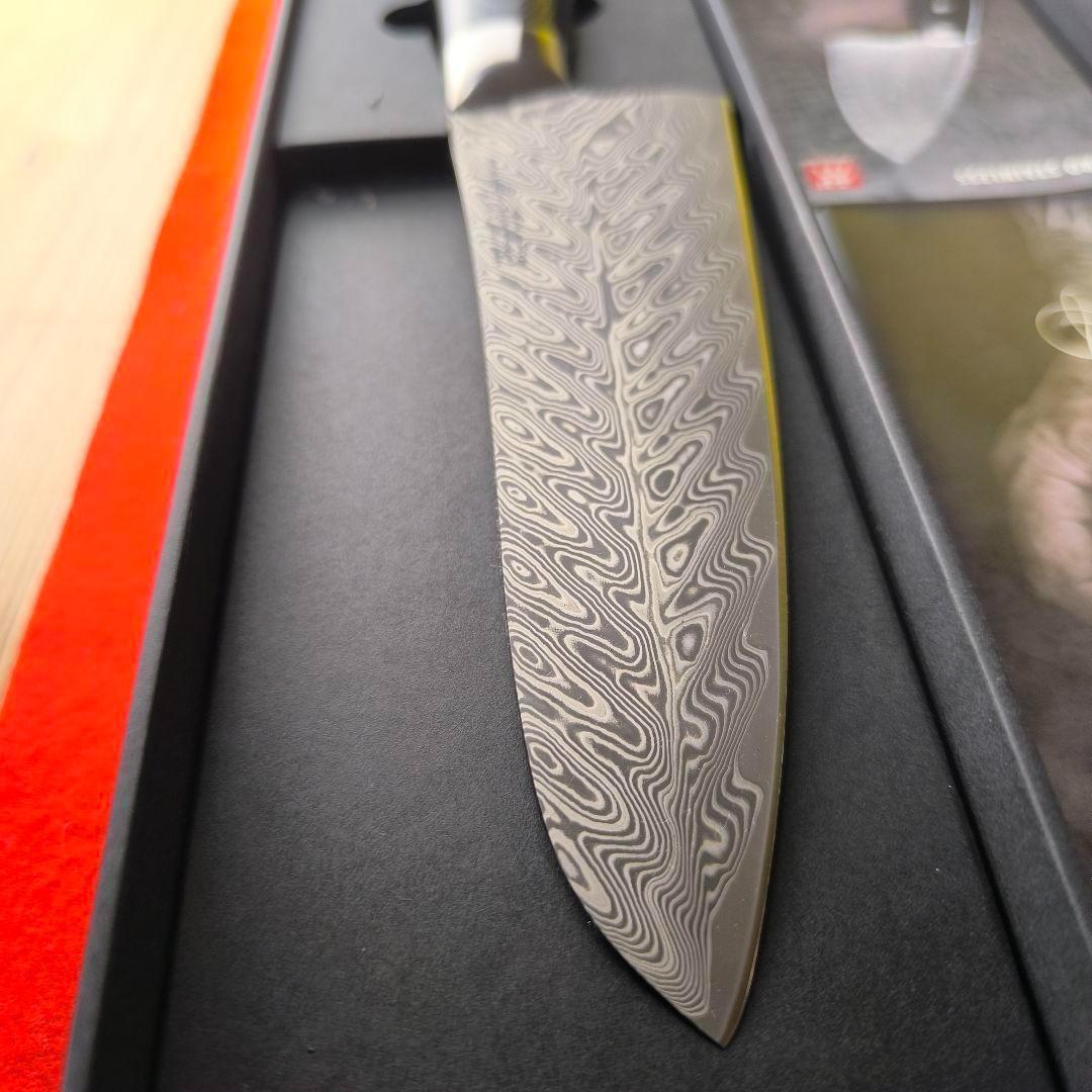 【新品】 ZWILLNG ツヴィリング ボブ・クレーマーシェフナイフ 18 cm