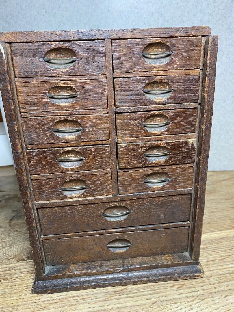 アンティーク♪時計屋さんのパーツ入れ