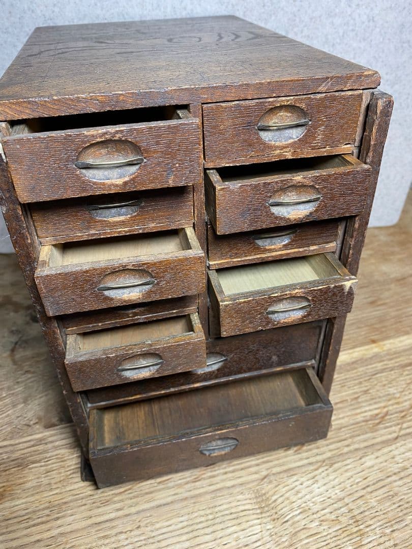 アンティーク♪時計屋さんのパーツ入れ