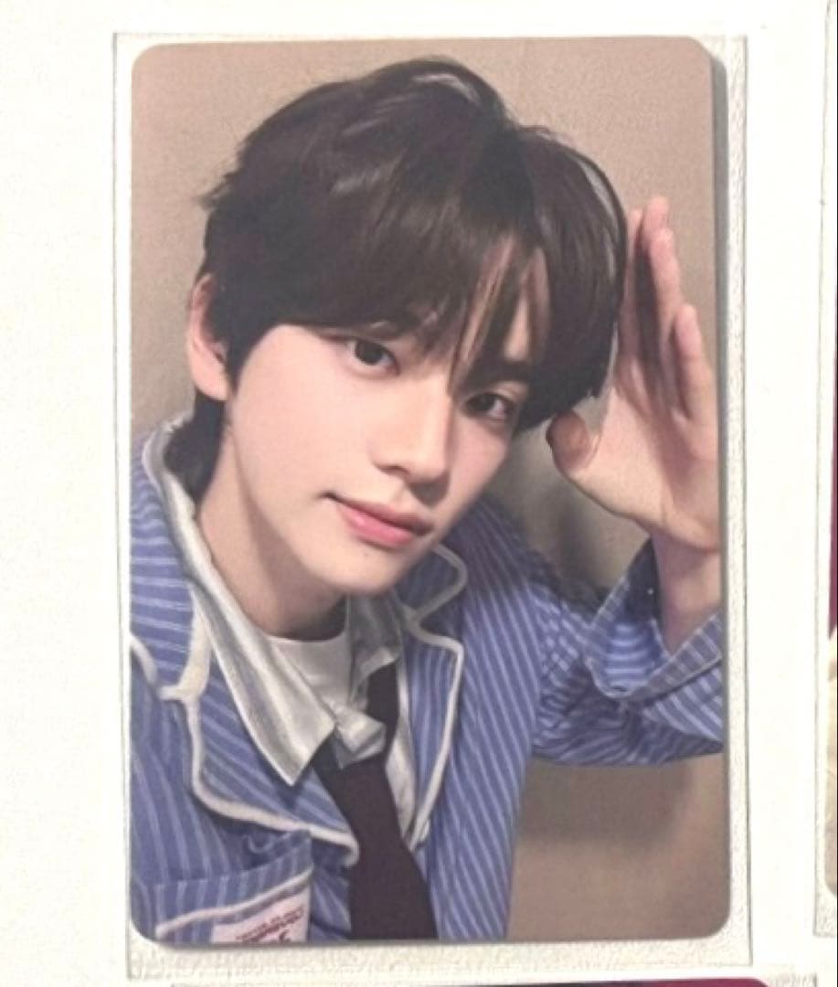 TWS シニュ TRY WITH US yizhiyu yzy限定 トレカ G