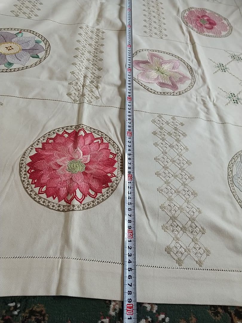 刺繍☆テーブルセンター(特大▪フラワー)