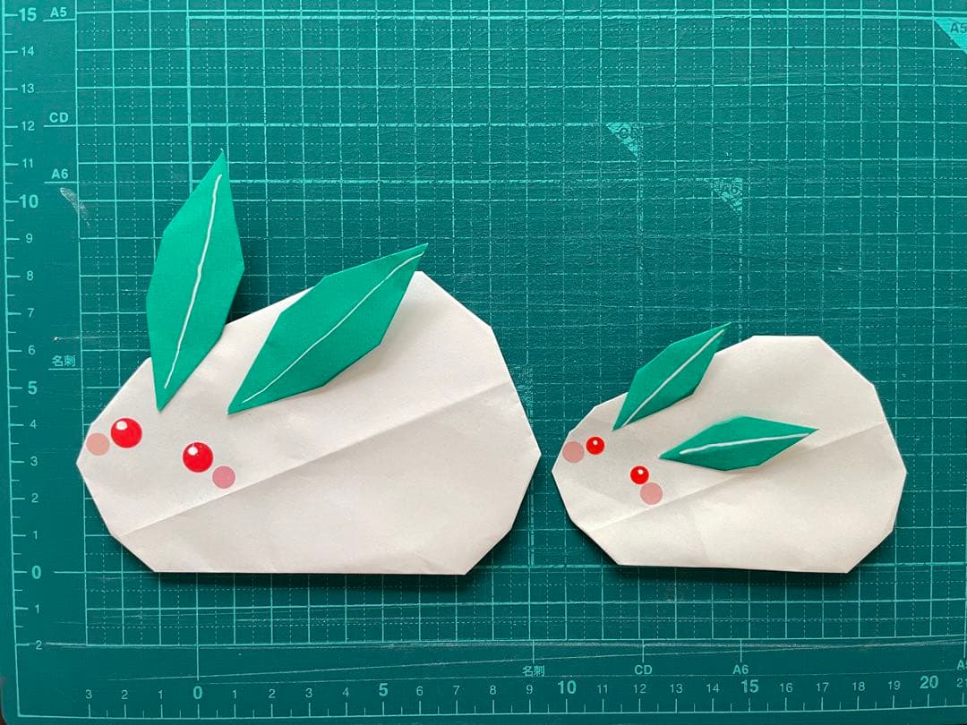 壁面飾り 冬 椿 雪うさぎ ① 折り紙 - メルカリ