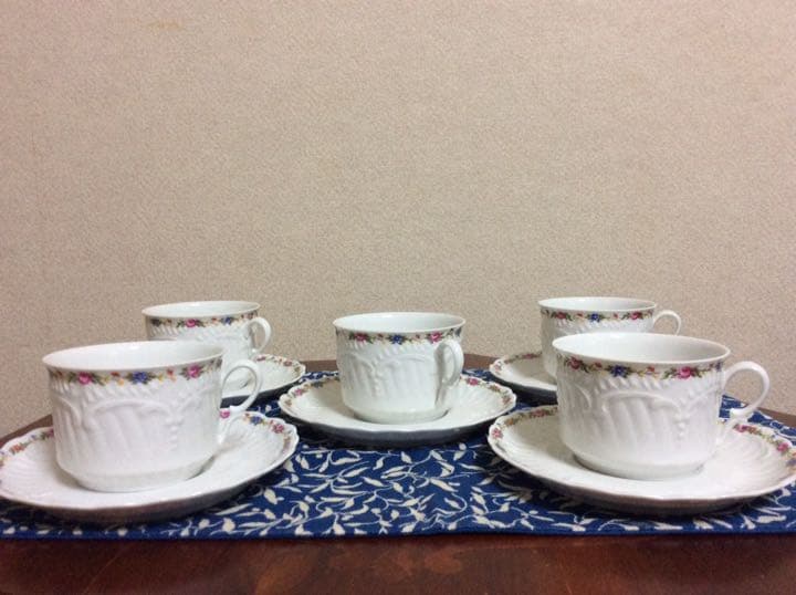 フランス・リモージュのティーセット